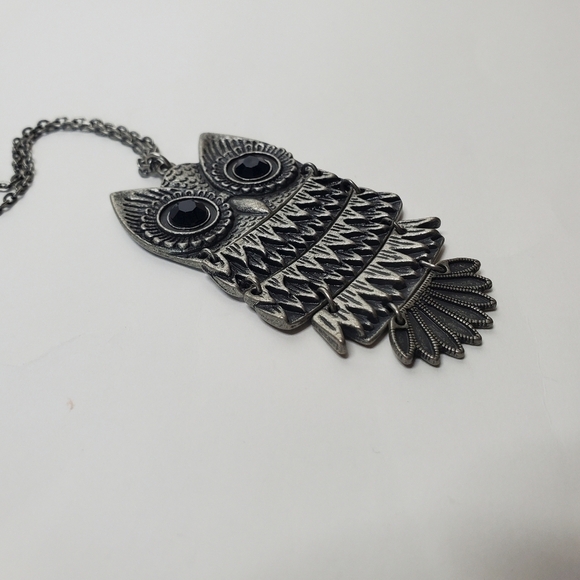 Womens Owl Necklace - Picture 2 of 4
